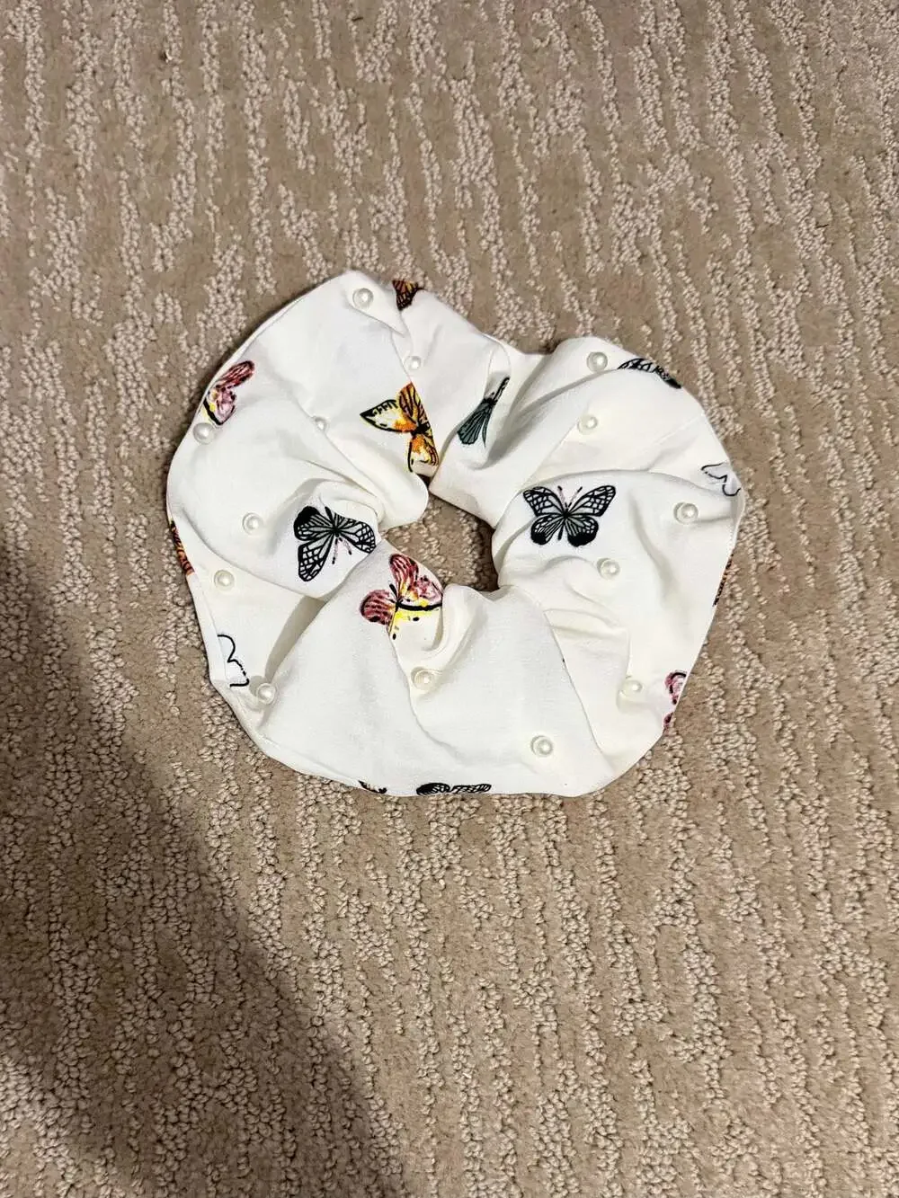 KAXI Butterfly Print Hair Scrunchie with Faux Pearl Embellishments